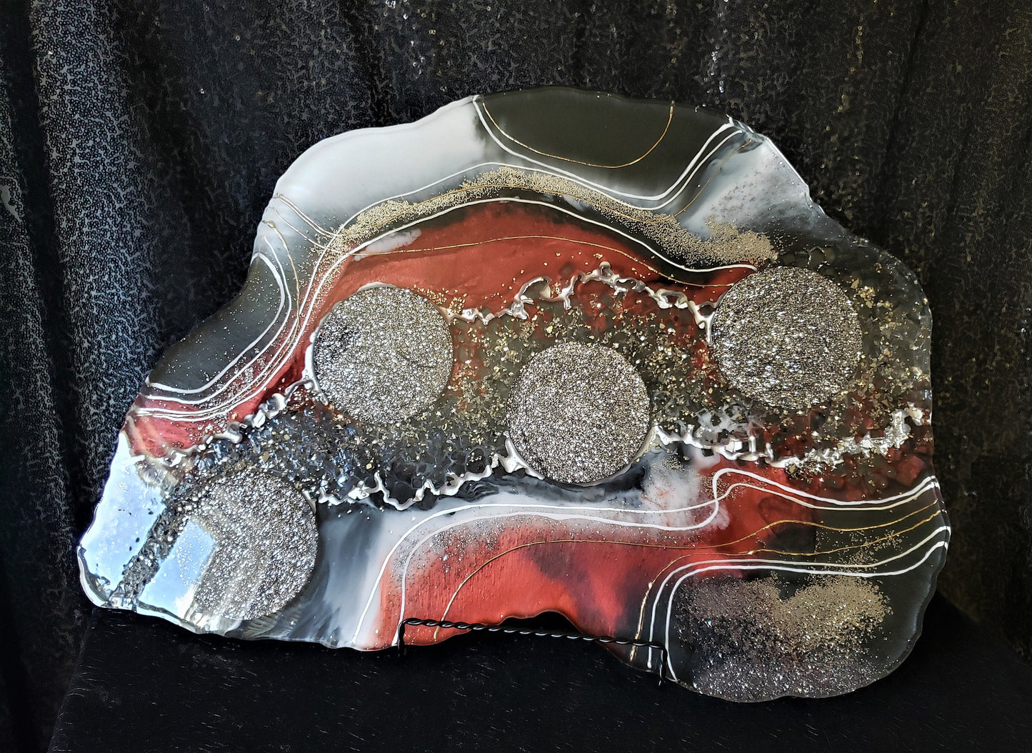 Geode resin oversized tray, charcuterie board, side table top, wall art. Housewarming gift, hostess gift, wedding gift, home decor.