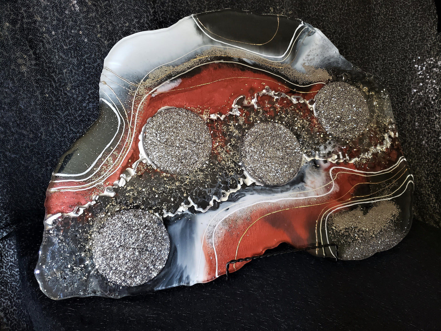 Geode resin oversized tray, charcuterie board, side table top, wall art. Housewarming gift, hostess gift, wedding gift, home decor.