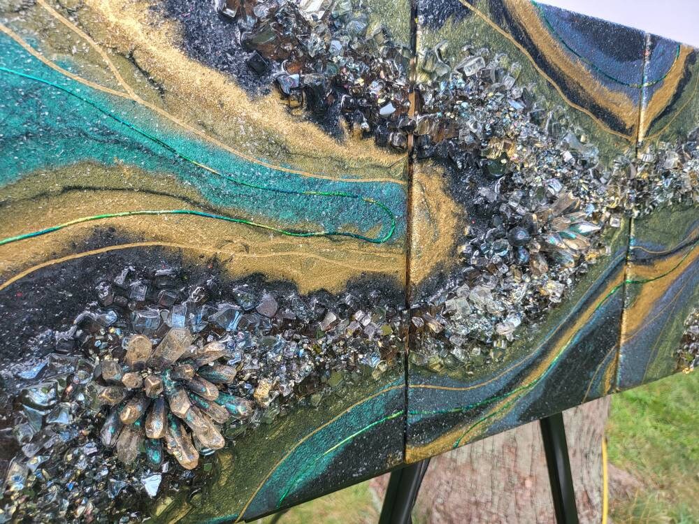 Geode druzy painting with crystals. Shimmering effect painting inspired by nature. Tryptich color shift green to purple. 3D wall hanging