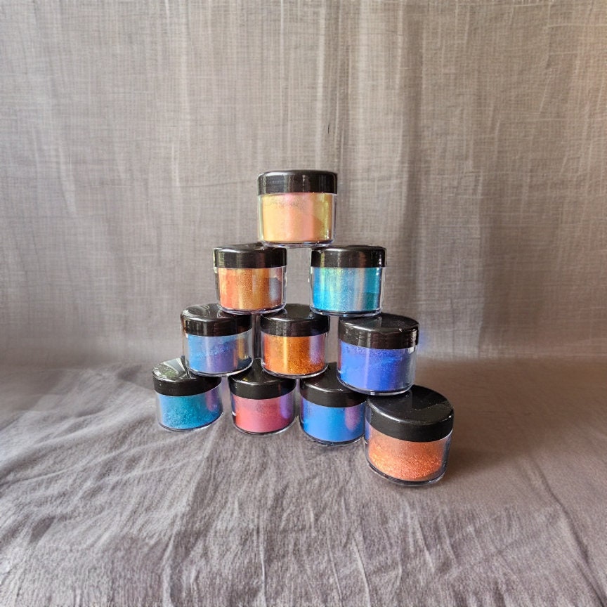 Chameleon pigments. Color shift effect. Great for arts and crafts, nail art, diy polish and art paint. 3 gram jars