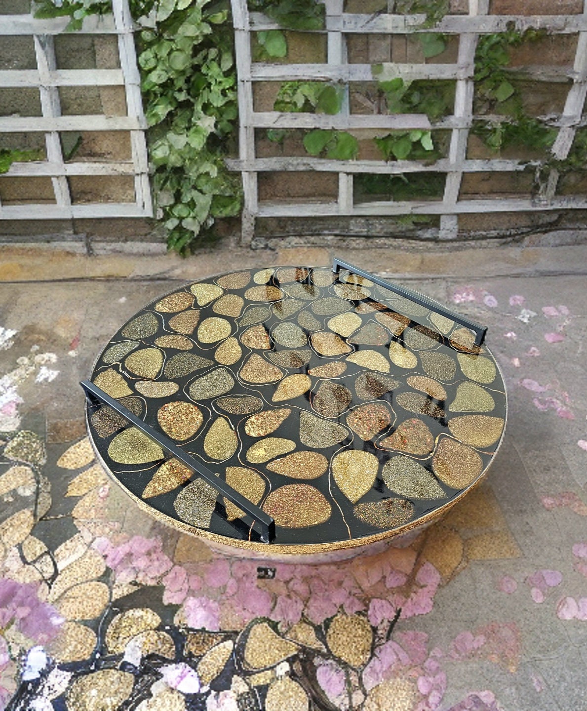 Extra large ottoman tray. Round shape 24inch serving board. Large handles for easy handling .Multi use base pebble home decor accent.