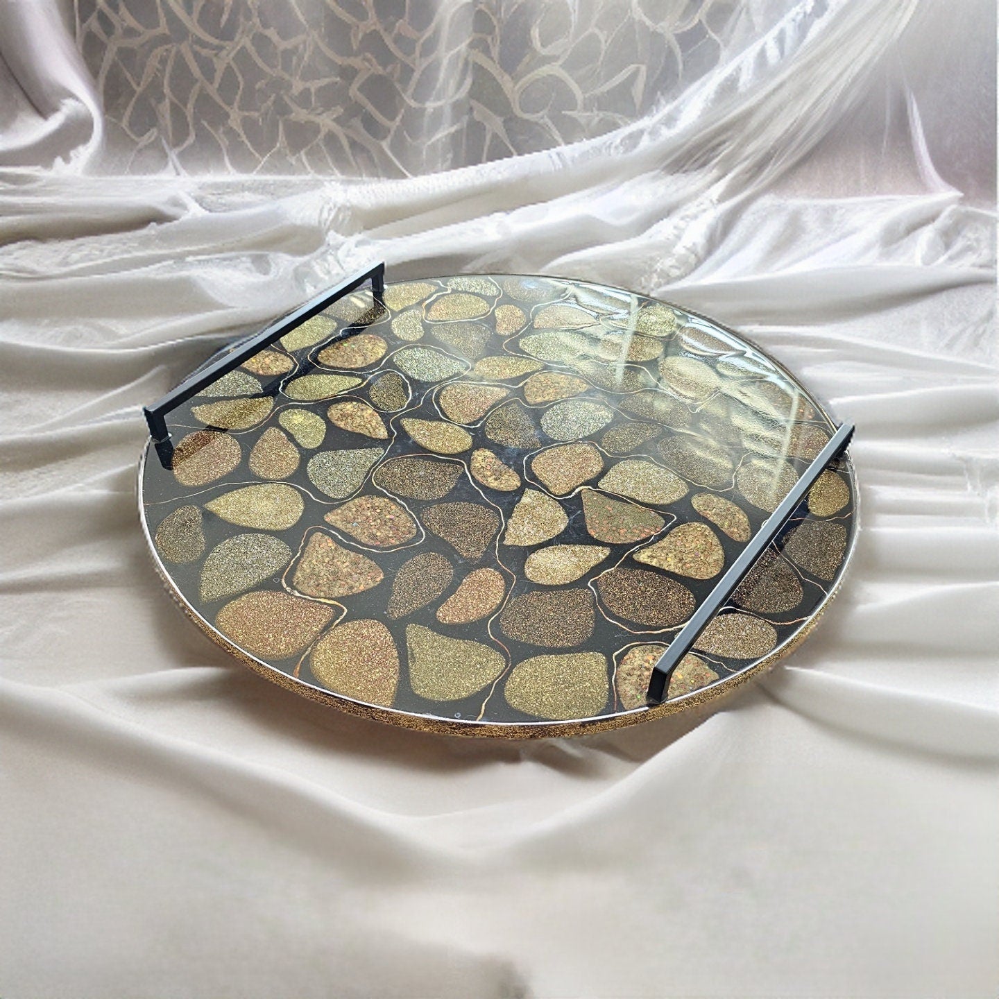 Extra large ottoman tray. Round shape 24inch serving board. Large handles for easy handling .Multi use base pebble home decor accent.